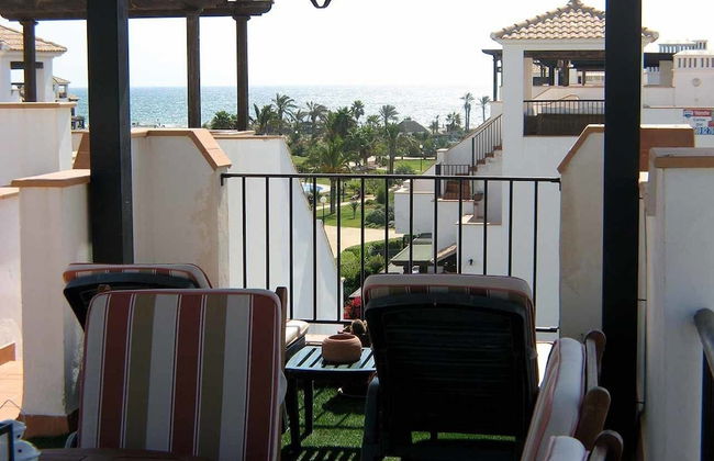 VenAVera H22D - Penthouse 2 Bedrooms/1Bath Beachfront WIFI - Photo 15