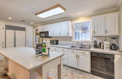 McDonough Getaway with Private Lake on 24 Acres - Foto 12