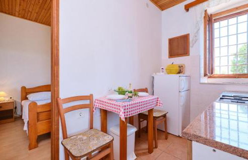 Nice Apartment In Stivan - Foto 4