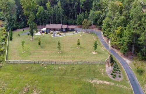 Southern Comfort Retreat with a private hot tub - Foto 20