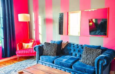 Dolly's Yacht Club - Cozy Retreat Near Broadway - Foto 22