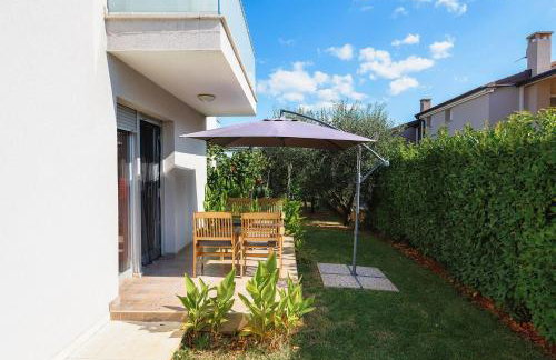 Traumhaftes Apartment nur 500 Meter zum Strand mit Grill, Waschmaschine, Klima - Foto 2