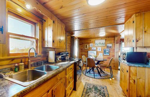 Whispering Pines Retreat - Foto 17