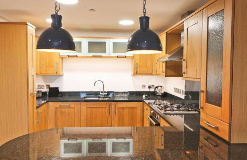 APARTMENT BY THE BEACH, courtyard garden - Foto 8