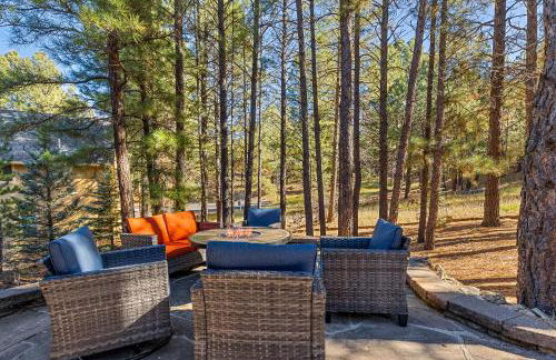 Sensational Burning Tree 4 bed 3 bath Retreat in the Country Club - Photo 9