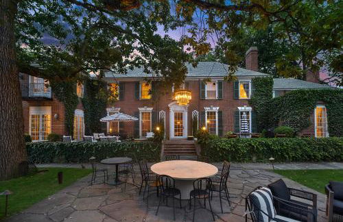 Private Resort Mansion with Pool - Foto 34