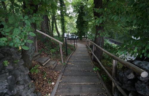 Aetna Silva - Photo 34