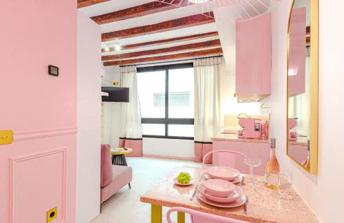 Glamorous pink studio in city center - Photo 5