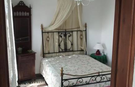 Anemos and Almyra - Foto 14