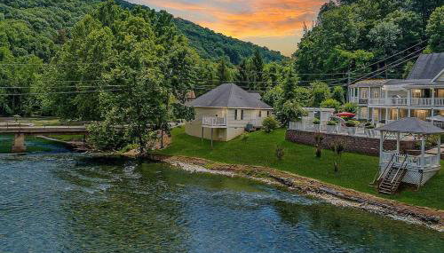 Jackson River Estate 3 dwellings on River w/ Pool sleeps 23 - Foto 3