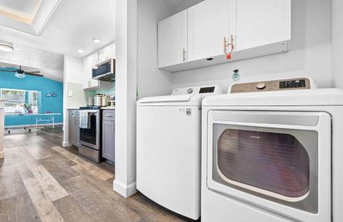 3 TVs Pool Spa W/D Netflix 20 mins to Airport A/C - Foto 24