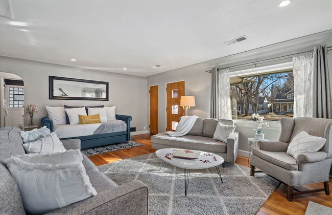 Historic Mountain Ave Bungalow - Walk Everywhere! - Foto 13