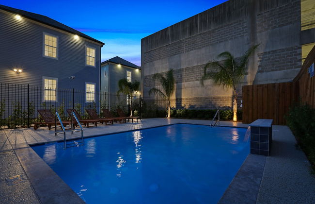 Modern 3BR Condo With Pool - Foto 44