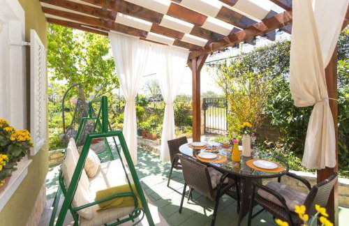 Peaceful house in nature nearby National Park Krka - Photo 2