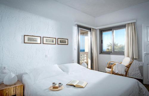 Almyra Seaside Villa with Private Pool - Sleeps 9 - Photo 14