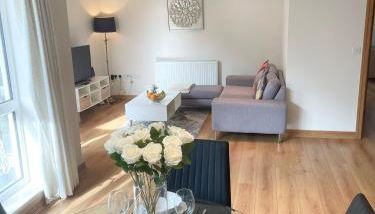 Blue Sky Apartments@Guildford Town Centre - Foto 3