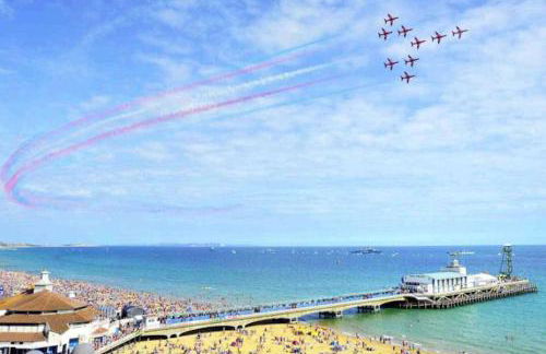 Luxury Pamper Home Hot Tub & Sauna Ladies Retreat - Photo 68