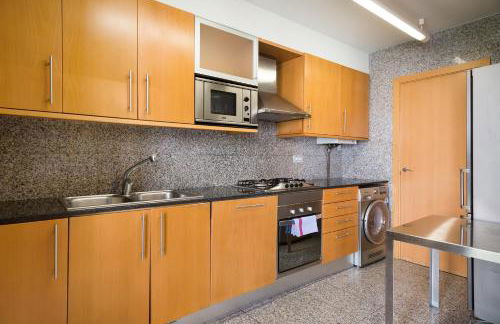 My Space Emirates - Spacious Apartments near the City Center - Photo 64