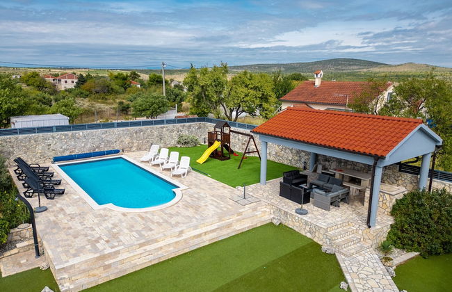 Villa Elder - Photo 22