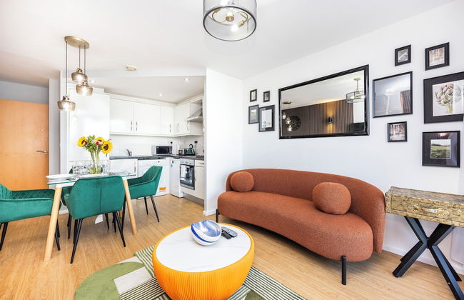 Hide Out Two Bed Apartment at ExCeL - Foto 8