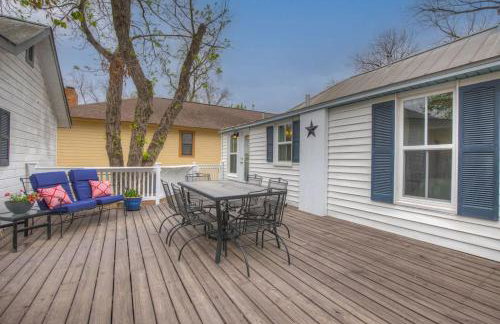 Awesome Haus With Gameroom, 4blks to Center of Town! - Foto 16