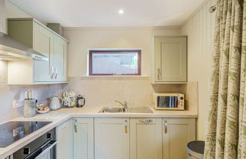 Birch Lodge 13 with Hot Tub - Foto 5