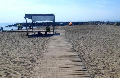 APARTAMENTO EN SEGUNDA LINEA DE MAR, WIFI & A.C - Foto 15