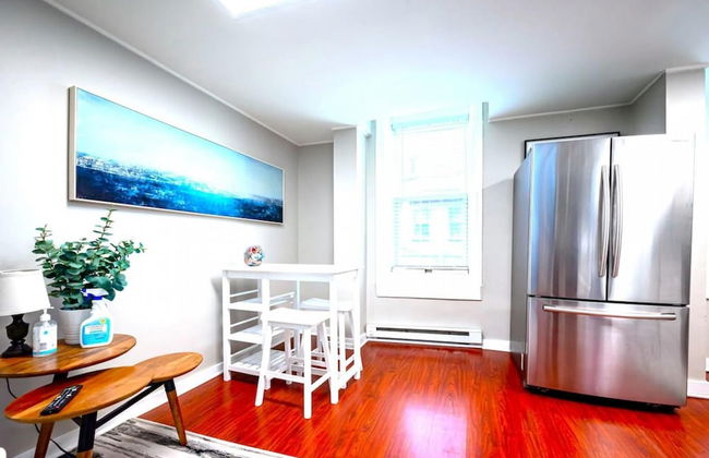 Redwood Loft at Park Place King bed Walk in Closet Fast Wifi and Free Coffee - Foto 8