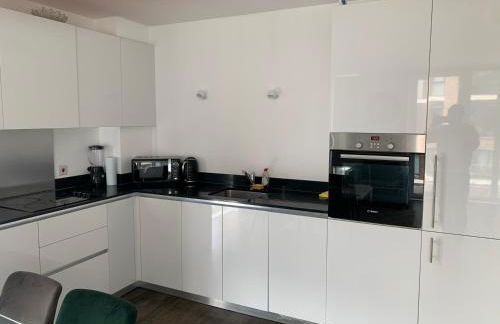 Modern 2 bedroom Apt with easy access to Central London, O2, Excel centre and Parking - Foto 2
