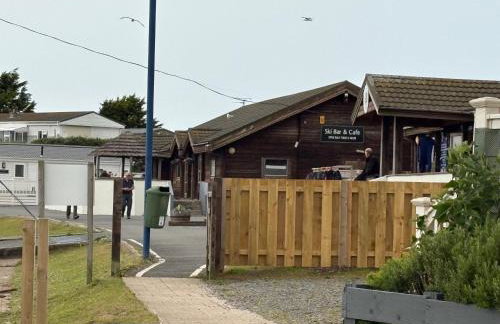 Lush Lake View - Photo 28