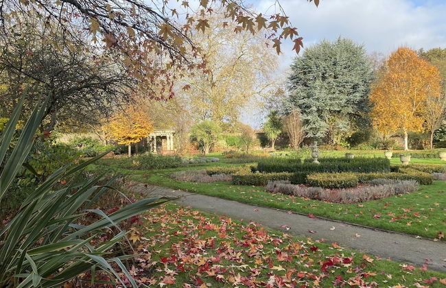 Immaculate 1-bed Apartment Near the River Thames - Foto 14