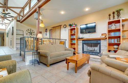 Deck and Gas Grill Riverfront McQueeney Duplex - Foto 5