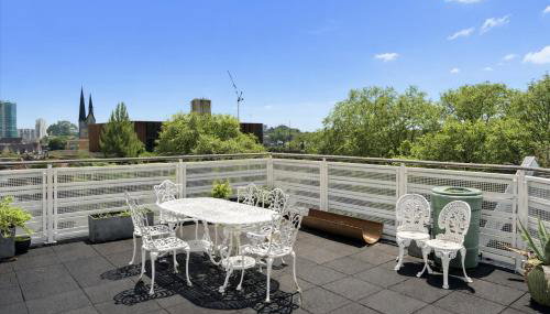 Beautiful 2 Bedroom Roof Top Apartment - Foto 5