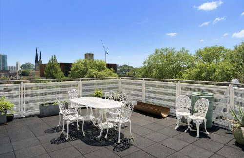 Beautiful 2 Bedroom Roof Top Apartment - Foto 5