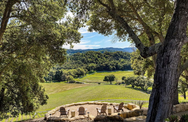 Rancho Robles by Avantstay Vineyard Villa w/ Views, Pool & Privacy - Foto 4