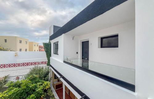 El Bunker Luxury Suite en Playa del Hombre con vista al mar - Foto 37