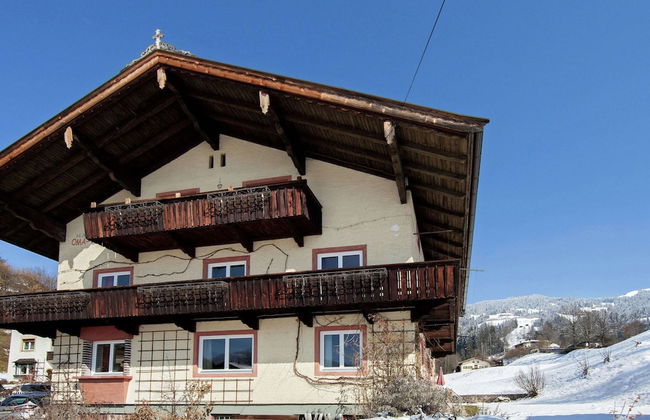 Huge Holiday Home in Hopfgarten im Brixental near Ski Lift - Foto 32