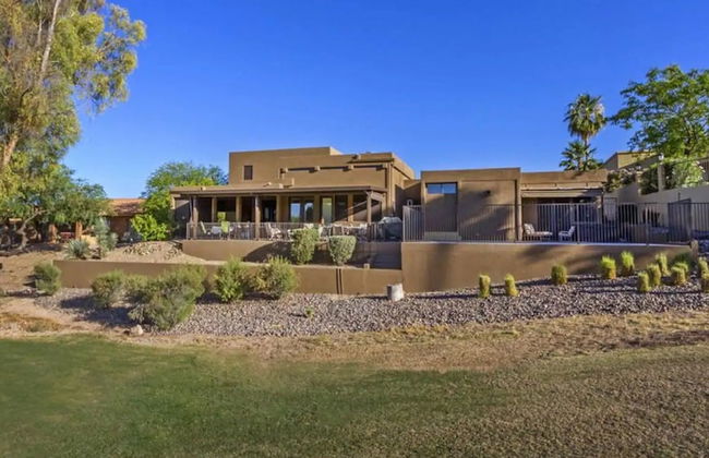 Luxe 4 Bdrm W/pool and Spa on Golf Course Lot! - Foto 47