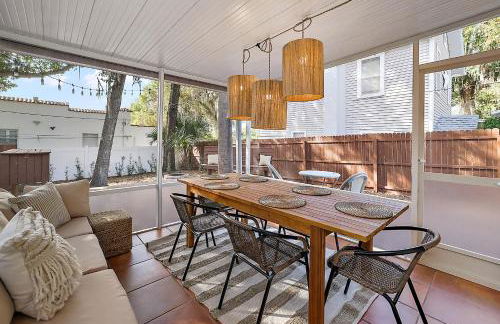 The Augustine - Steps to Downtown w King Bed - Foto 18