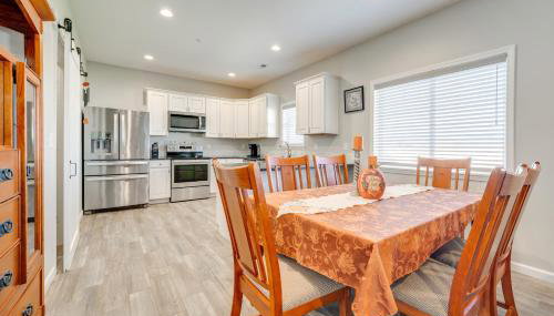 Walk to Moses Lake! Family Home with Fenced Yard - Foto 5