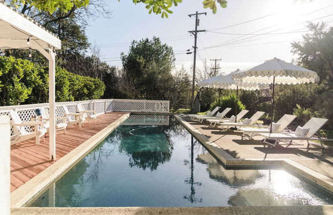 Clementine By Avantstay Bright Modern Retreat w/ Pool, Pool Table & Large Patio - Foto 2