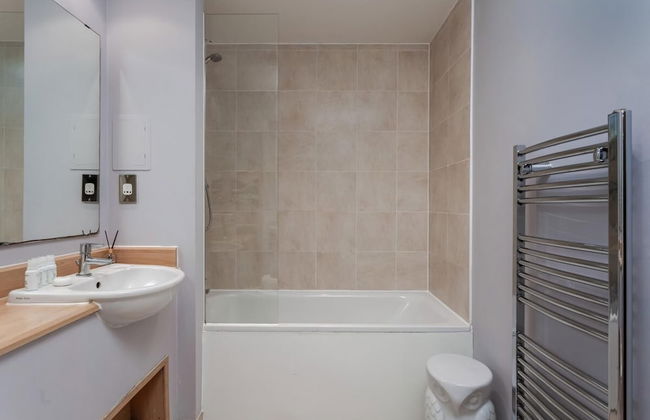 Bright and Stylish Kennington Gem - Foto 22