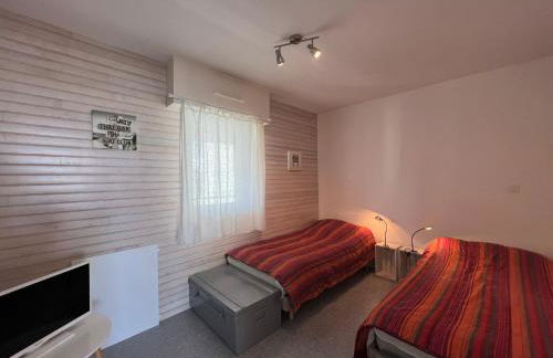 RÉF 335 - PORT-LOUIS appartement vue mer type 3 avec balcon - Foto 22