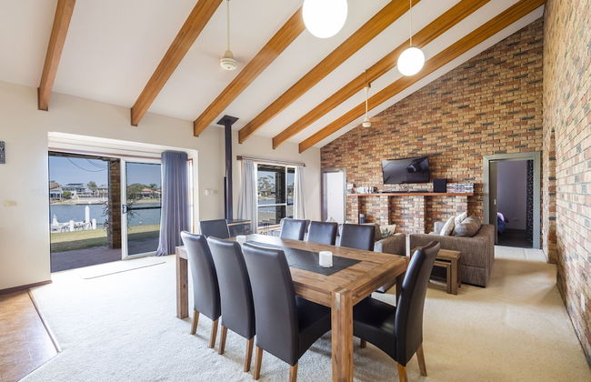 Family Tides - Photo 6