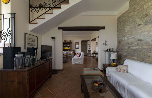 Classic Villa for Family With Pets - Photo 20