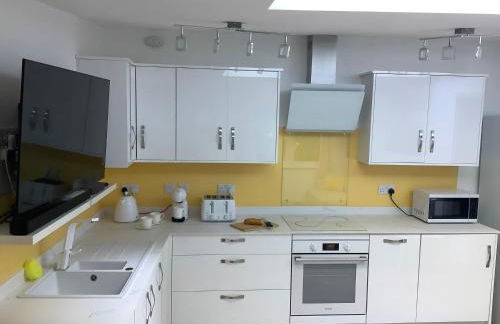 Charming Woodland Lodge 2 person 1 bedroom - Foto 10