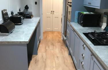 Luxury Refurbished 2 Bedroom Regency Apartment - Photo 4