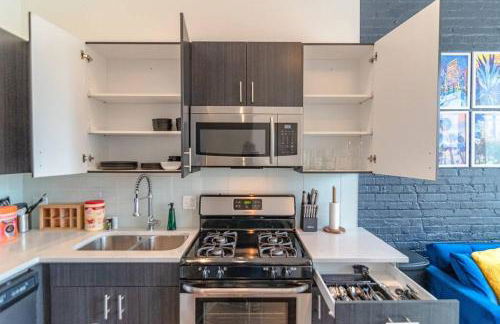 Chicago 2BR City Escape with Optional Parking Near McCormick Place, Navy Pier, Shedd Aquarium, and Millennium Park - Foto 2