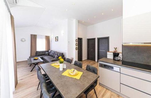 Apartmani Kornelija - Photo 43