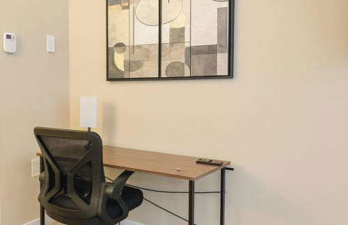 Downtown A2 Gem - Next to Hospitals, Stadium & Restaurants - Foto 6